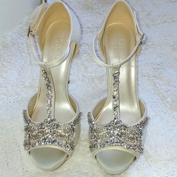 Crystal T strap Satin sandal heels - Picture 1 of 6